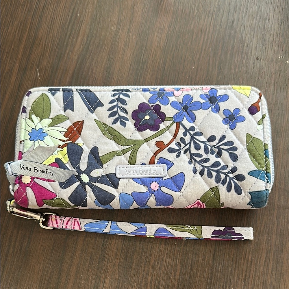 Vera Bradley Floral Wristlet Wallet - Multicolor